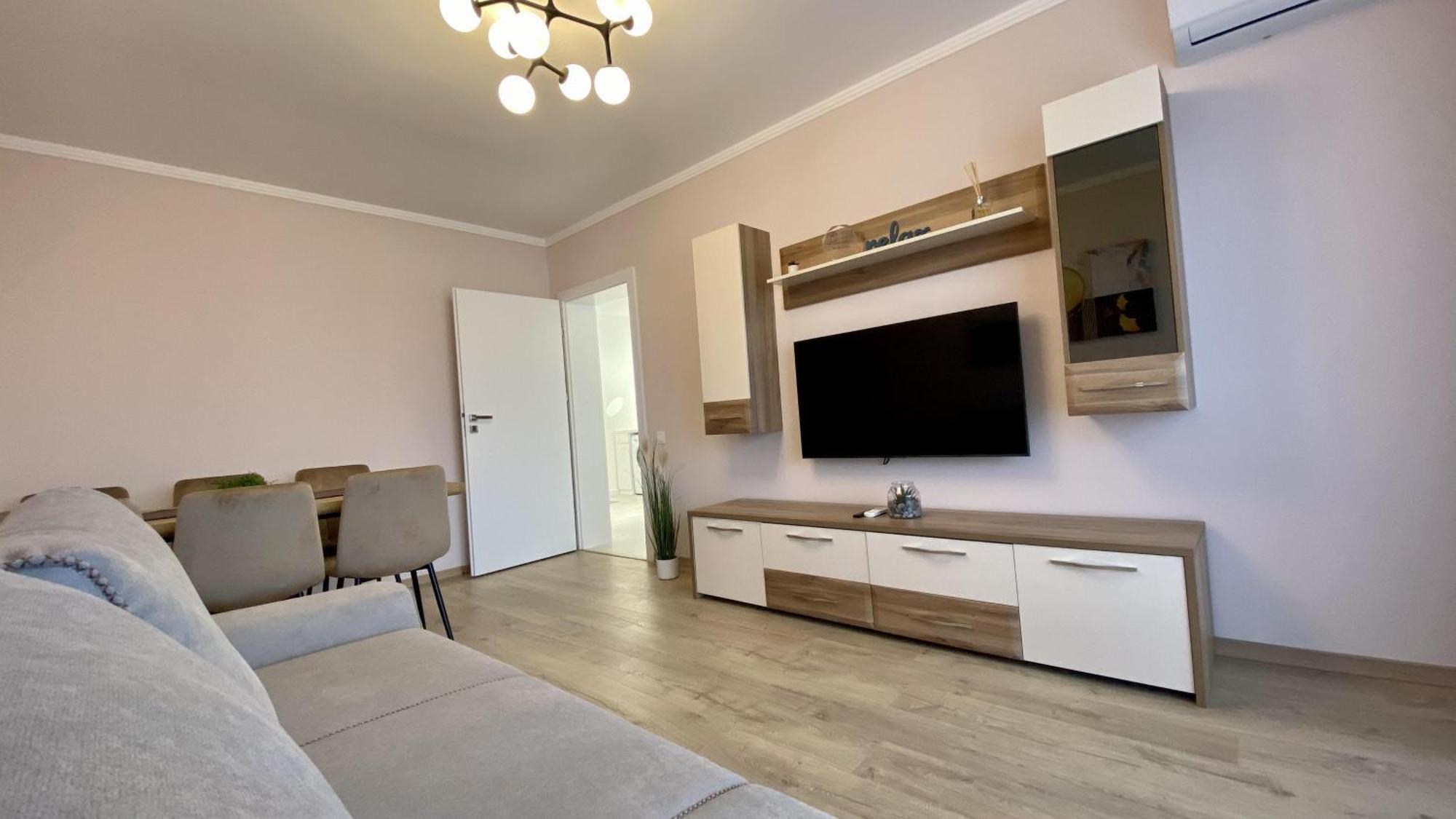This Is Us Apartments Oradea Exterior foto